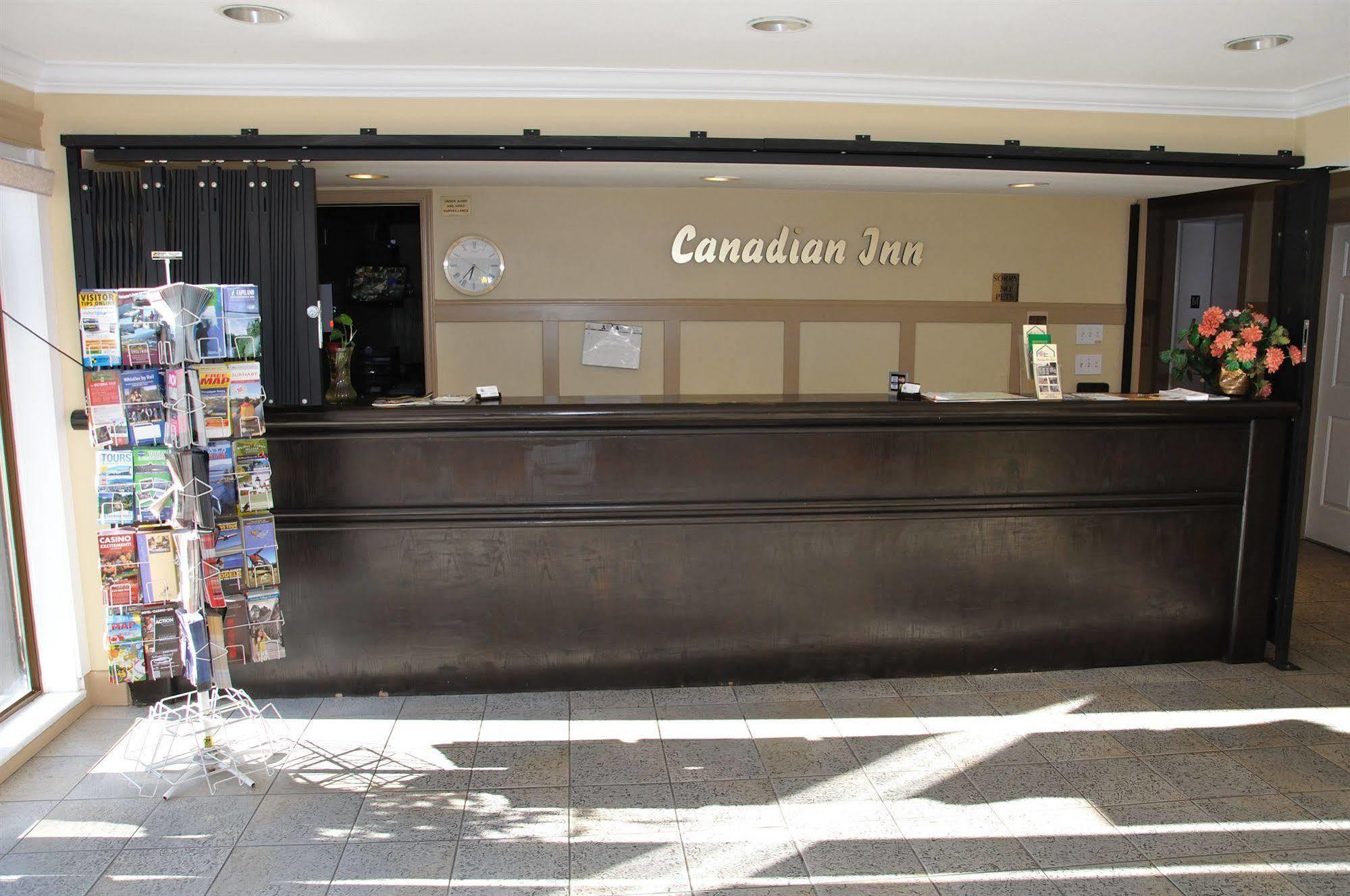 Canadian Inn Surrey Ngoại thất bức ảnh